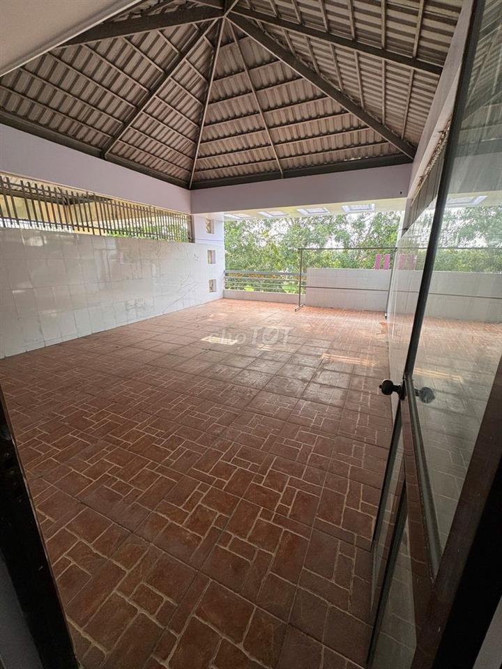 Cho thuê nhà nguyên căn 3 tầng, KDC Tân Đức, Đức Hòa, Long An