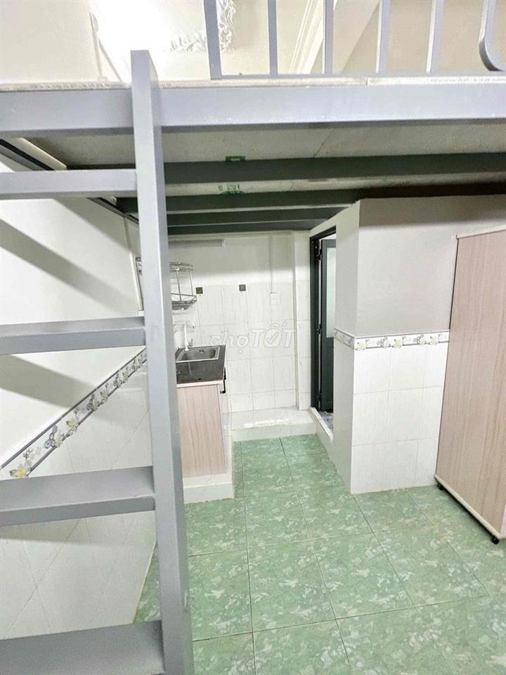 Cho Thuê Duplex Ngay Vòng Xoay Phú Lâm Gần Đại Học Mở