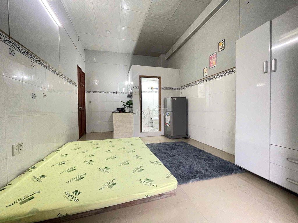 Cho Thuê Studio Bancol Sẵn Nội Thất Ngay Vòng Xoay Phú Lâm