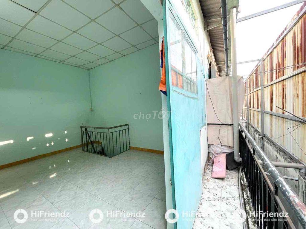 Cho Thuê Phòng Gác Rộng Ngay Luỹ Bán Bích, Đầm Sen, Q10, Bà Hom