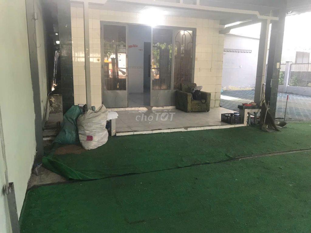 Mặt tiền kinh doanh đối điện Trường THCS. 5x9