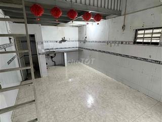 Cho thuê KI-ỐT sạch sẽ, thoáng mát, chính chủ.