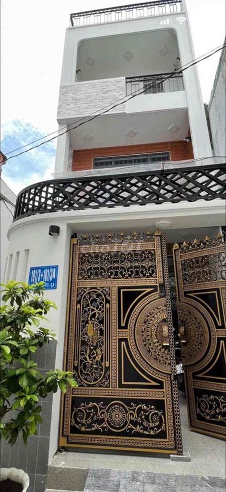 chính chủ kẹt tiền cần bán nhà  ai  cần. goi dt.