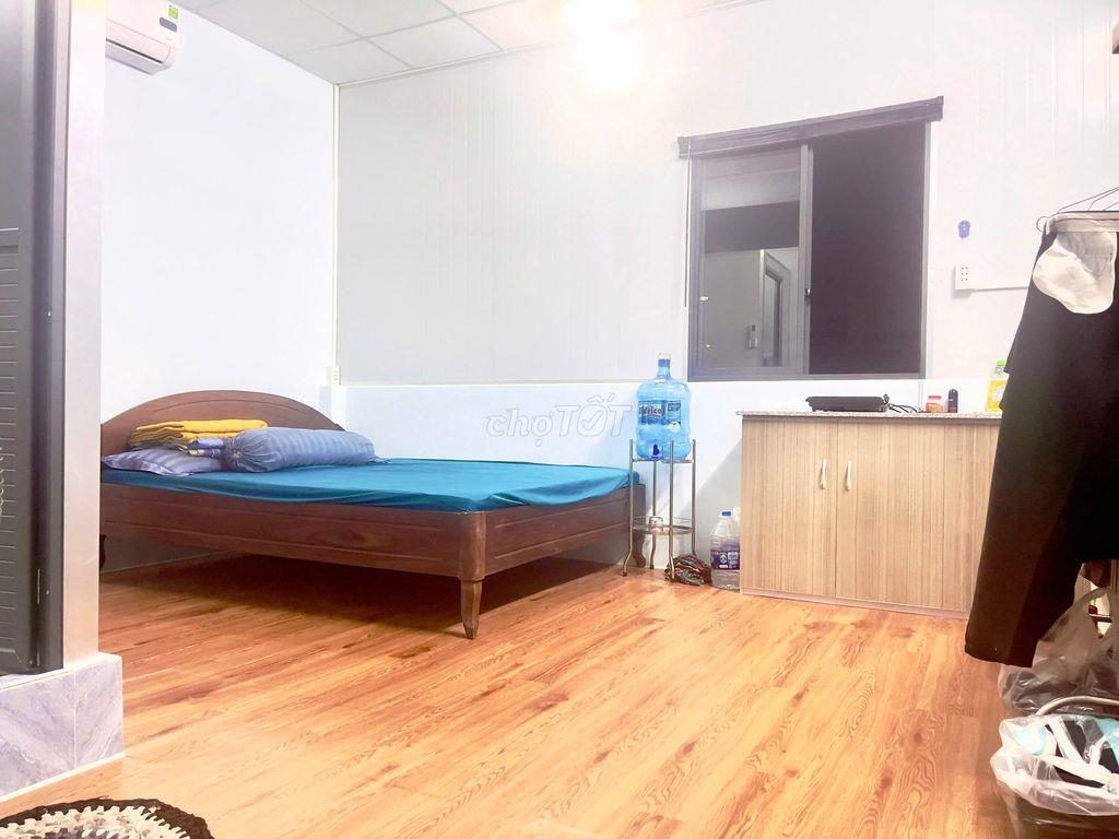 Cho thuê phòng 3 triệu gần Bến Xe Quận 8 - NT đầy đủ - cửa sổ trời