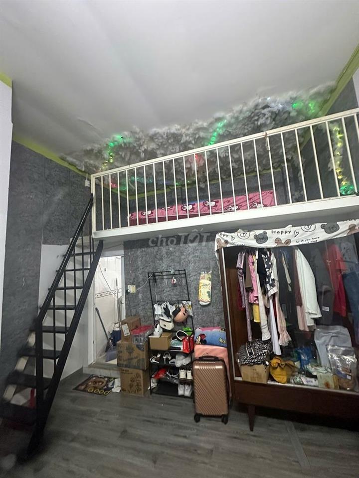 Cho thuê phòng chung nhà hẻm 1428 trường sa p3 Q.TânBinh  dt 14m2