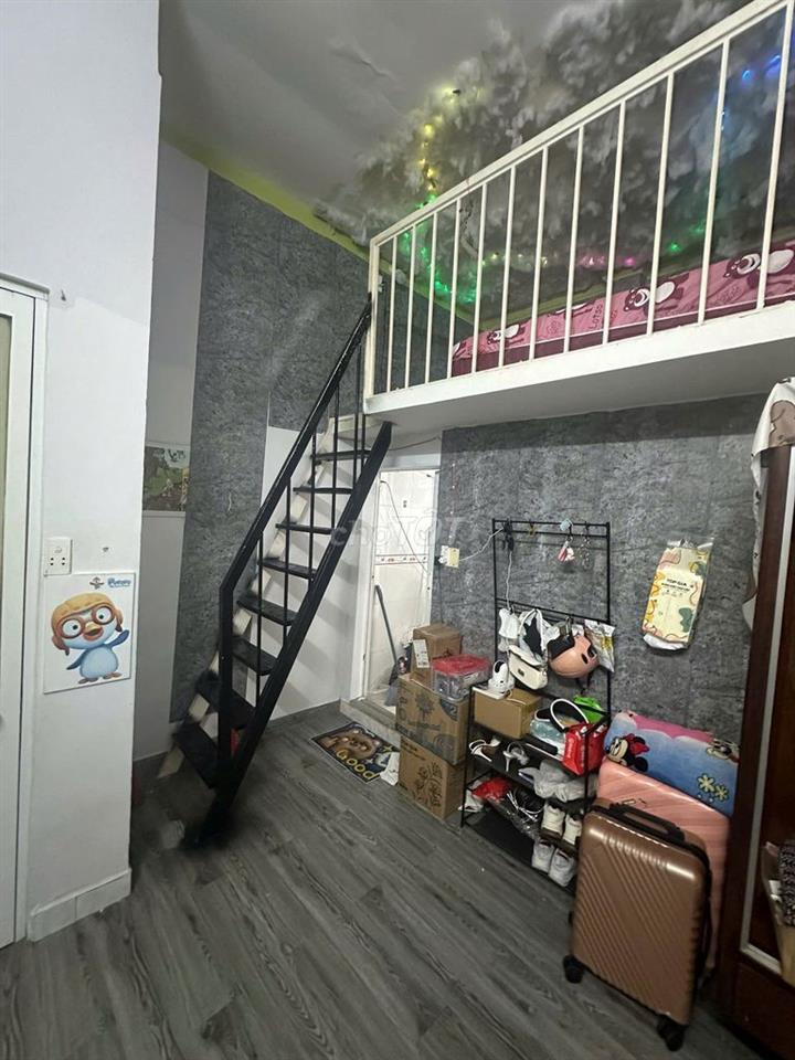 Cho thuê phòng chung nhà hẻm 1428 trường sa p3 Q.TânBinh  dt 14m2