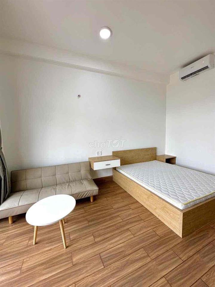 STUDIO FULL NỘI THẤT BAN CÔNG MỚI XÂY NGAY NGÃ TƯ THỦ ĐỨC