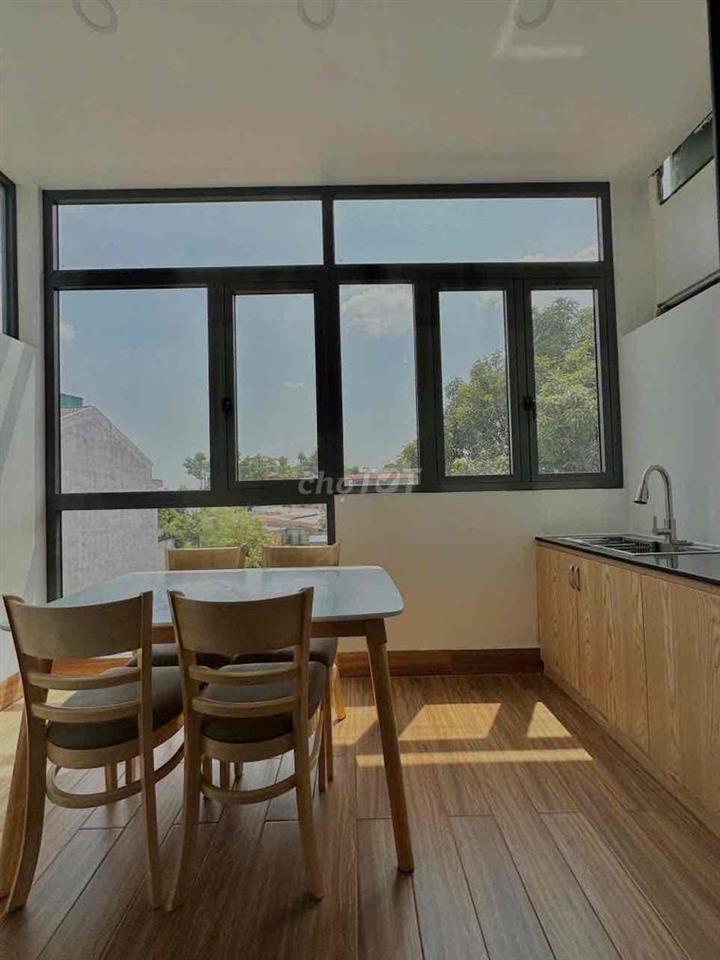 STUDIO FULL NỘI THẤT BAN CÔNG MỚI XÂY NGAY NGÃ TƯ THỦ ĐỨC