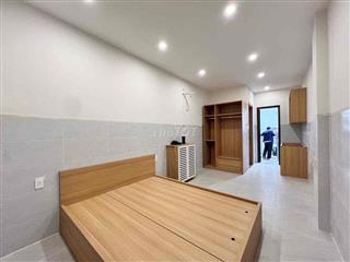 STUDIO CHỈ TÍNH ĐIỆN VÀ NƯỚC BAN CÔNG FULL NỘI THẤT MỚI XÂY