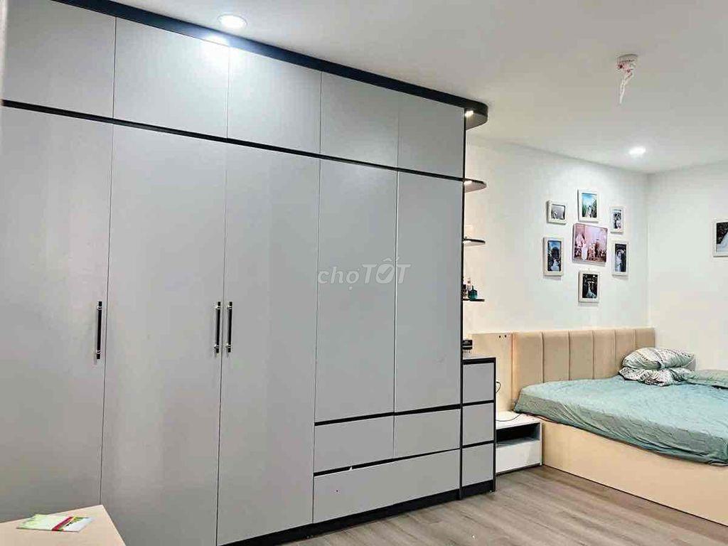 CĂN HỘ 3 PHÒNG NGỦ  - FULL NỘI THẤT - NHÀ ĐẸP Ở NGAY
