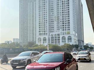 CĂN HỘ 3 PHÒNG NGỦ  - FULL NỘI THẤT - NHÀ ĐẸP Ở NGAY