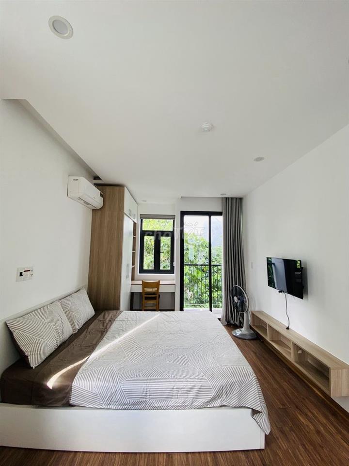 STUDIO APARTMENT –  BALCONY&MANY WINDOWS - CITY CENTER&MYKHE BEACH