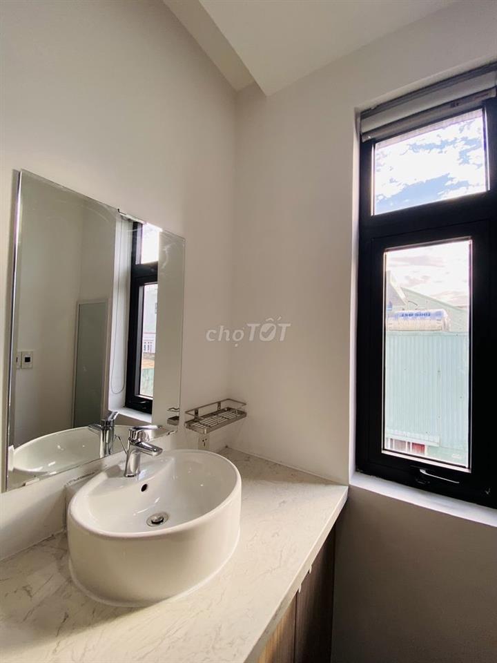 STUDIO APARTMENT –  BALCONY&MANY WINDOWS - CITY CENTER&MYKHE BEACH