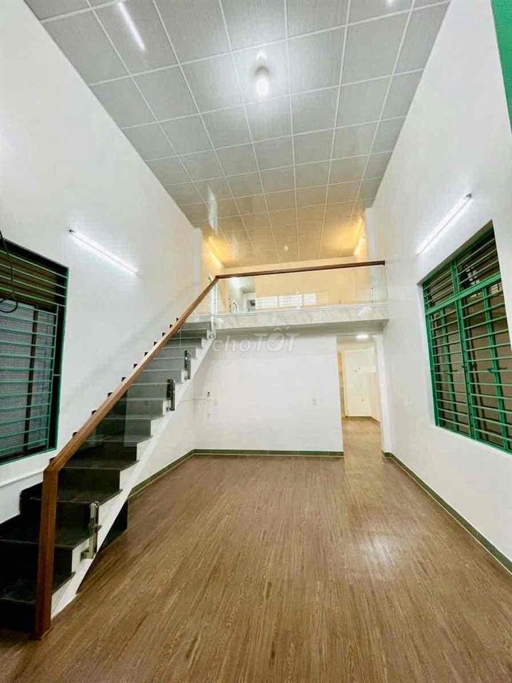 Nhà diện tích lớn Thái Thị Bôi sát mặt tiền