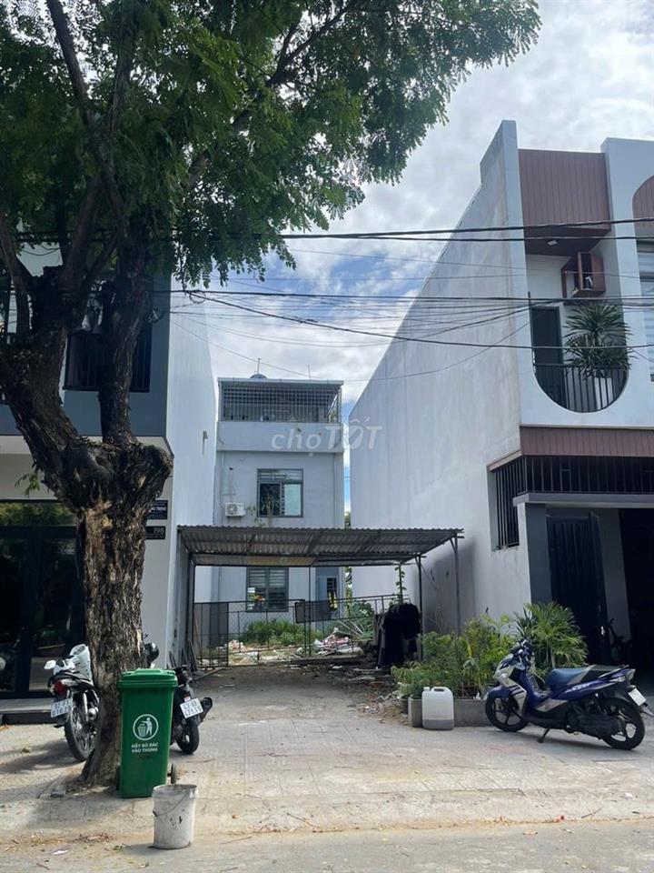 Giá cực tốt - Bán lô đất mặt tiền đường Nguyễn Sắc Kim 85,4m2