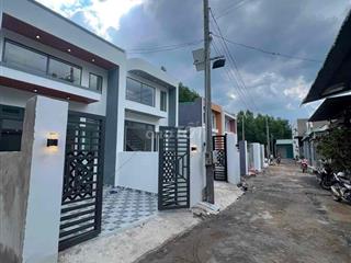 nhà hoàn thiện