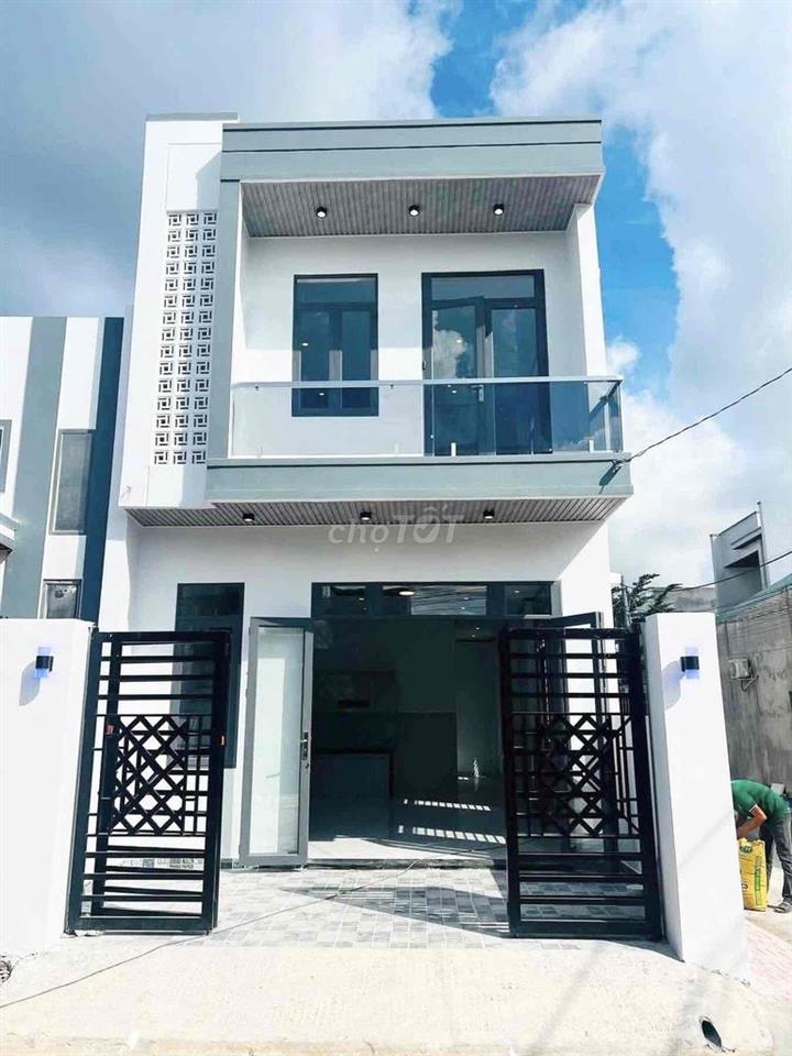 nhà hoàn thiện