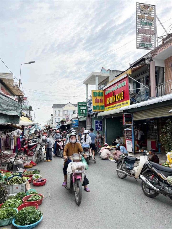 nhà cần bán gấp