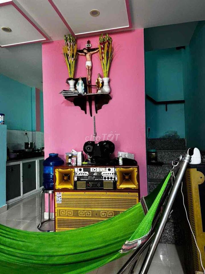 nhà chín chủ cần bán