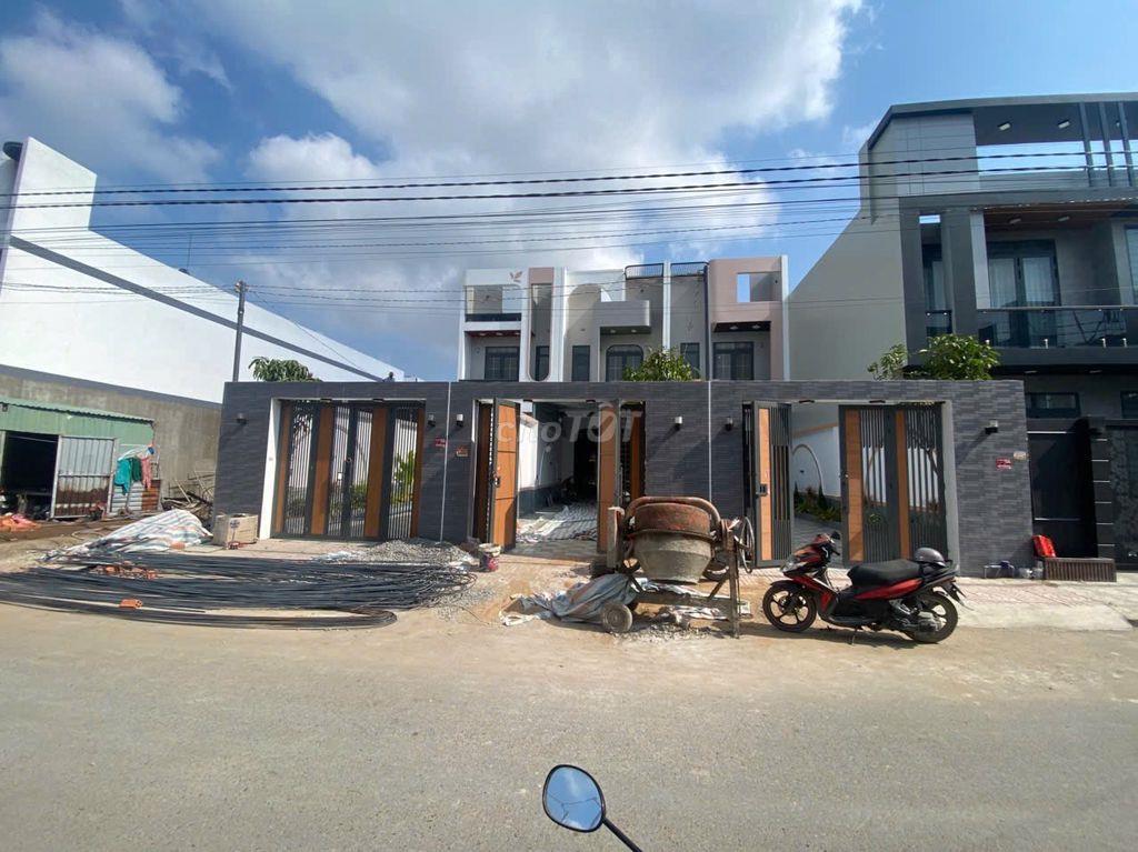 Chính chủ! Bán căn nhà vườn Dt 4,5 x66m. Shr hoàn công chỉ 4,1T