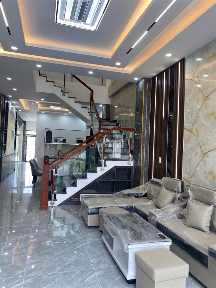 Chính chủ! Bán căn nhà vườn Dt 4,5 x66m. Shr hoàn công chỉ 4,1T