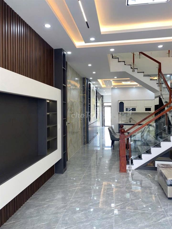Chính chủ! Bán căn nhà vườn Dt 4,5 x66m. Shr hoàn công chỉ 4,1T