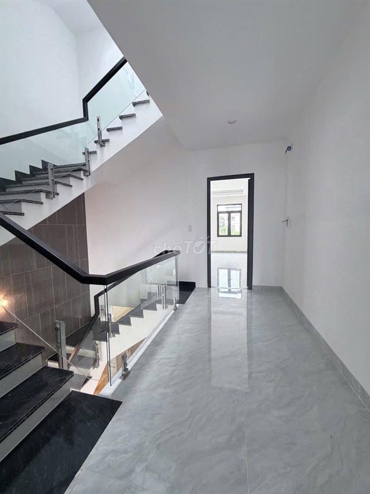 🔥 Nhà 99m² KDC 5 Sao 2 – 5PN – 4WC – Nhà đẹp ở ngay