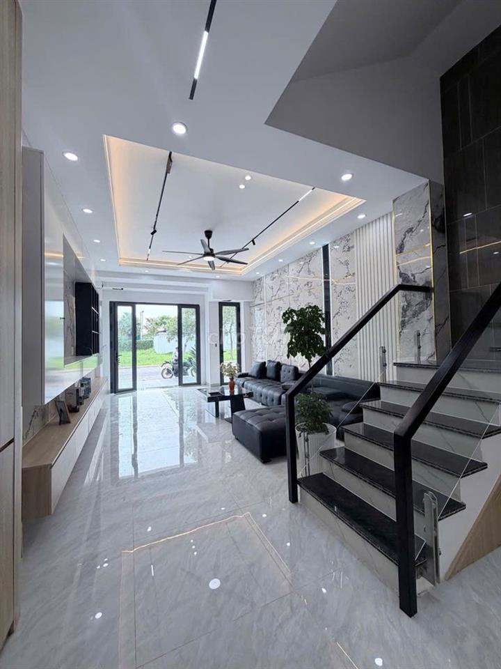 🔥 Nhà 99m² KDC 5 Sao 2 – 5PN – 4WC – Nhà đẹp ở ngay