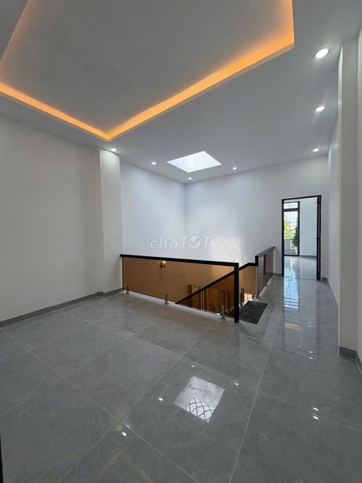 CHÍNH CHỦ BÁN GẤP NHÀ VƯỜN CÁCH TP 30Phút