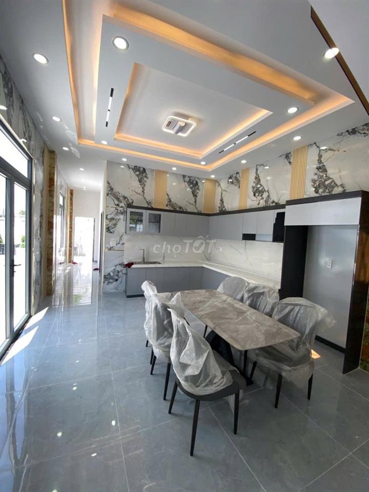 CHÍNH CHỦ BÁN GẤP NHÀ VƯỜN CÁCH TP 30Phút