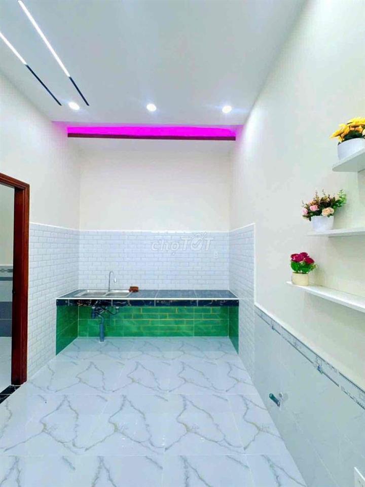 NHÀ MỚI XÂY HOÀN CÔNG HẺM ĐỐI DIỆN QUÂN KHU 9 CẦN THƠ