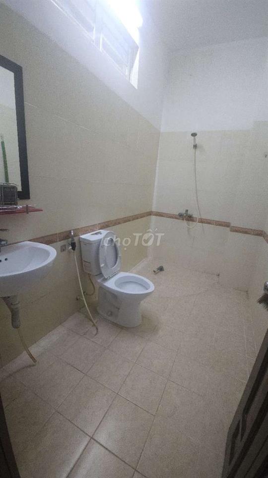 Cho thuê nhà mặt tiền Nguyễn Hiền 1 trệt 2 lầu 