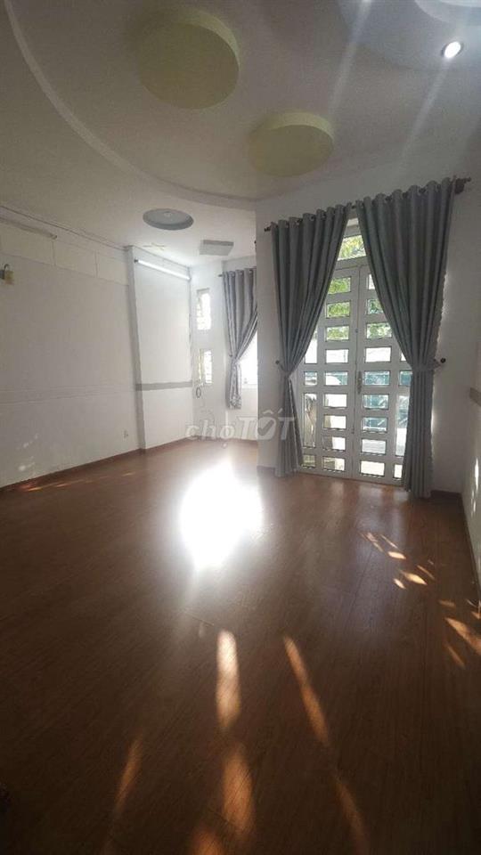 Cho thuê nhà mặt tiền Nguyễn Hiền 1 trệt 2 lầu 