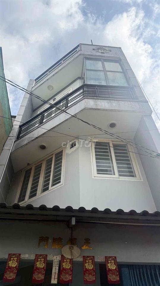 Nhà toạ lạc Bình Tân 4 tấm