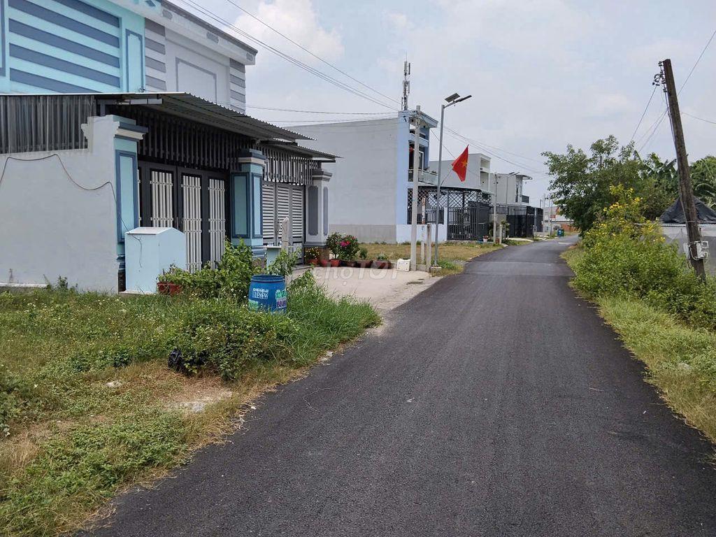 quá cần tiền chính chủ bán gấp lô đất mặt tiền tại CỦ CHI . GIÁ 500TR