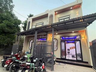 anh chị chính chủ cần bán căn nhà ngay kcn trảng bàng .giá 850tr