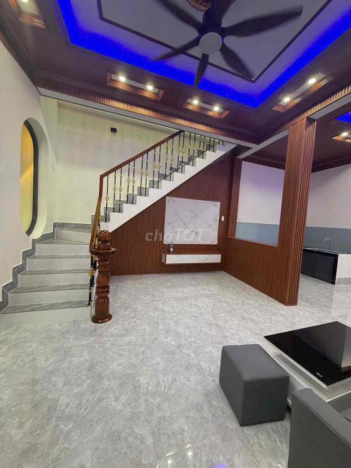 anh chị chính chủ cần bán căn nhà ngay kcn trảng bàng .giá 850tr