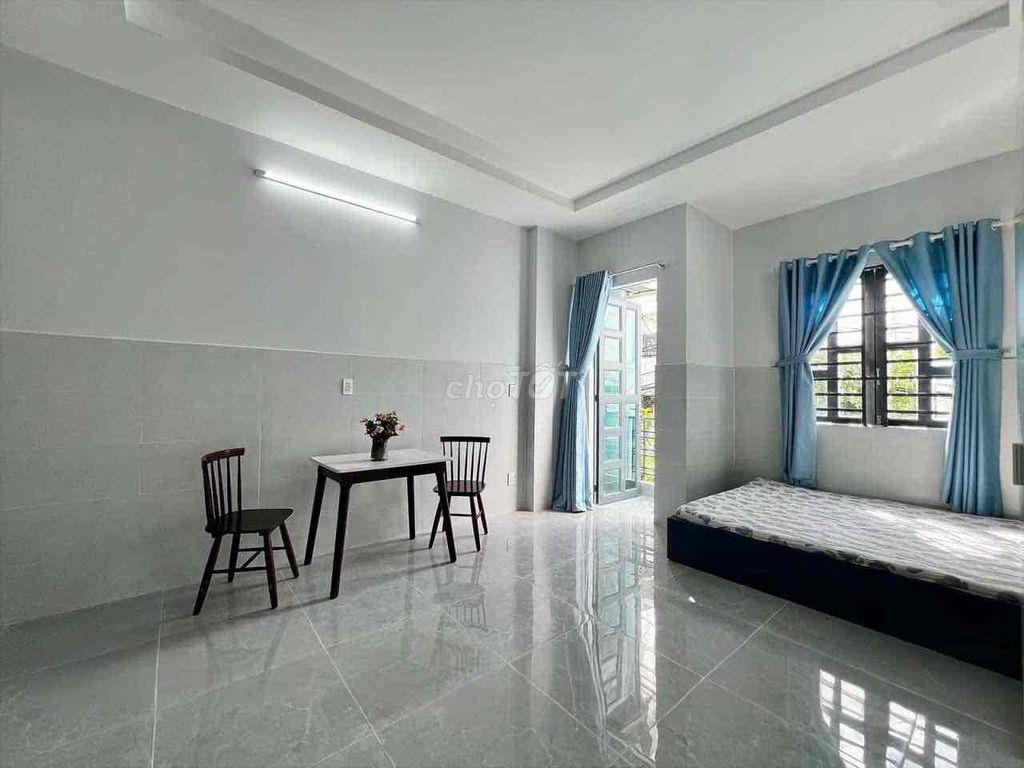 mình nhượng phòng cuối tháng này có thể dọn vào ở liền