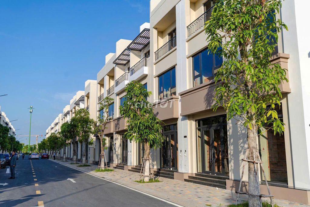 NHÀ PHỐ GREEN CITY VINHOMES 75M2 4 TẦNG, GIÁ:  5,8 TỶ (GIÃN XÂY)