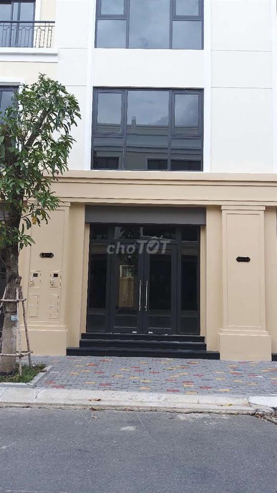 BÁN NHÀ PHỐ GREEN CITY , CHUẨN VINHOMES XANH VÀ ĐỦ DỊCH VỤ TIỆN ÍCH