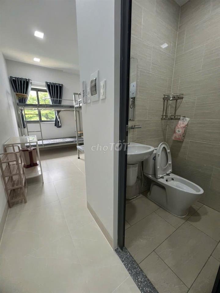 Ký túc xá cao cấp kề Đại học Tài nguyên MT và SP TDTT chỉ 1,2 tr/bạn