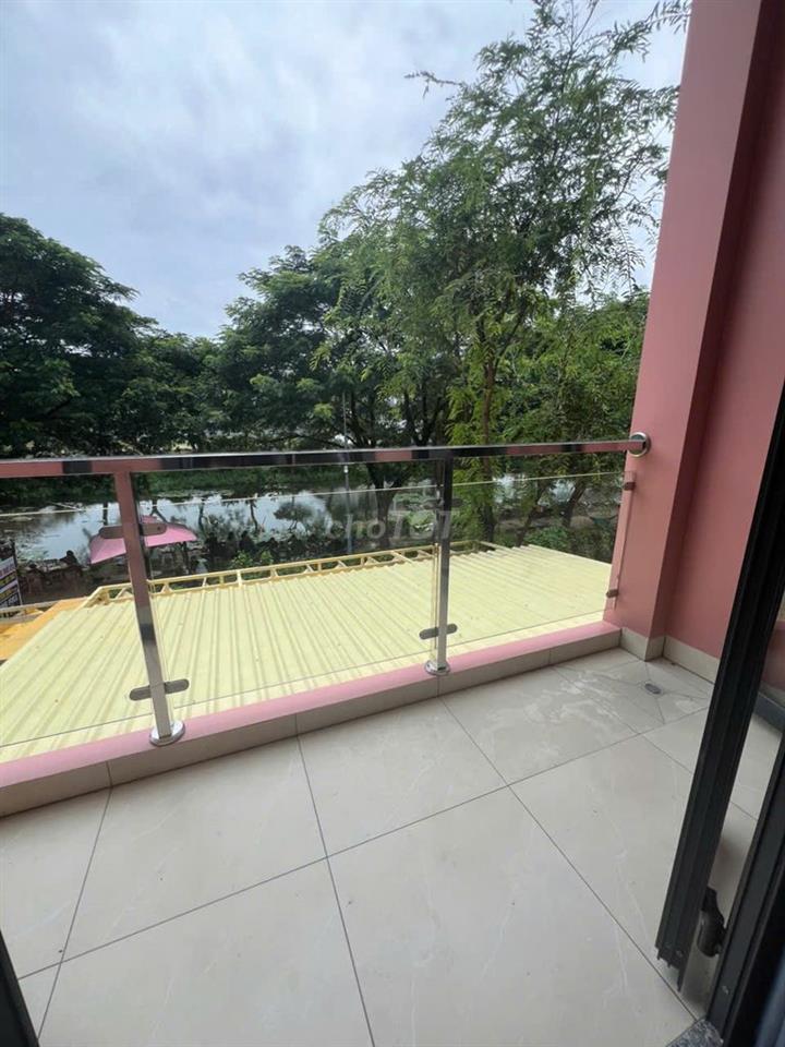 Ký túc xá cao cấp kề Đại học Tài nguyên MT và SP TDTT chỉ 1,2 tr/bạn