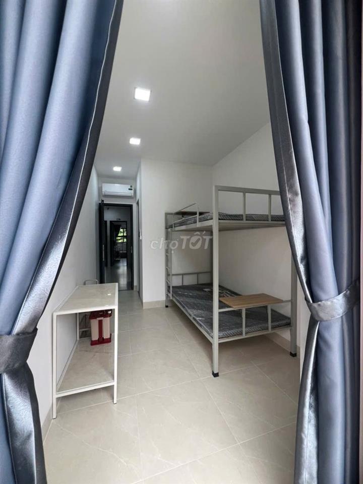 Ký túc xá cao cấp kề Đại học Tài nguyên MT và SP TDTT chỉ 1,2 tr/bạn