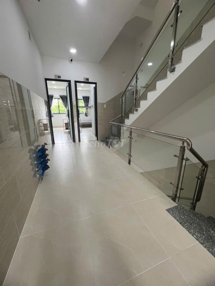 Ký túc xá cao cấp kề Đại học Tài nguyên MT và SP TDTT chỉ 1,2 tr/bạn