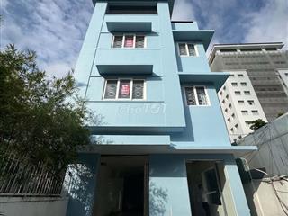 Nhà mặt tiền nguyên căn cho thuê