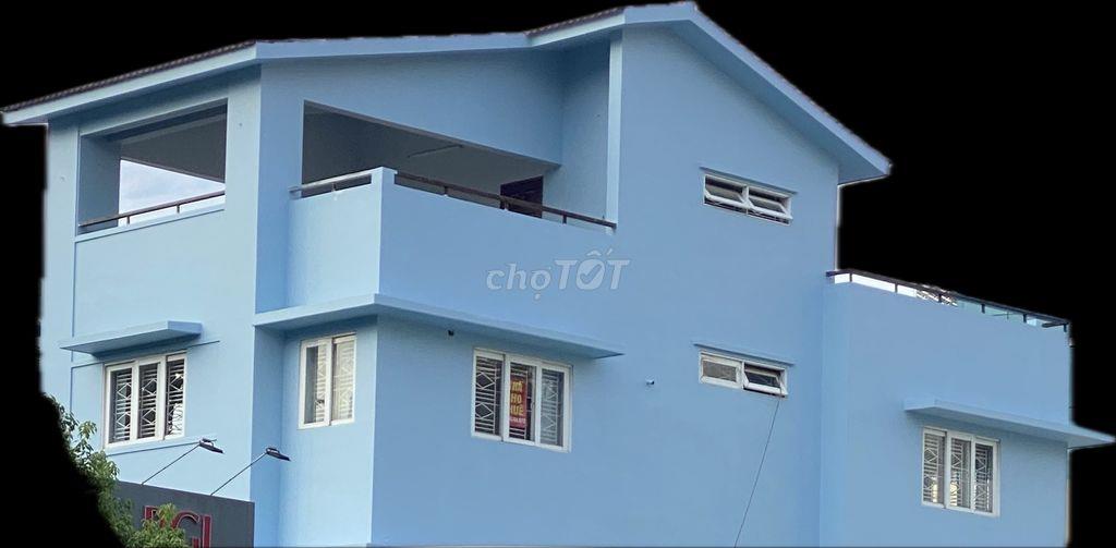 Nhà mặt tiền nguyên căn cho thuê