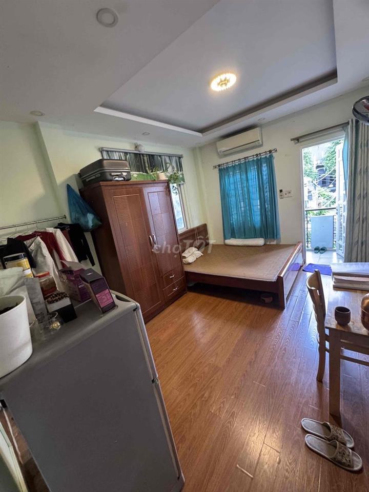 Phòng full nội thất như hình