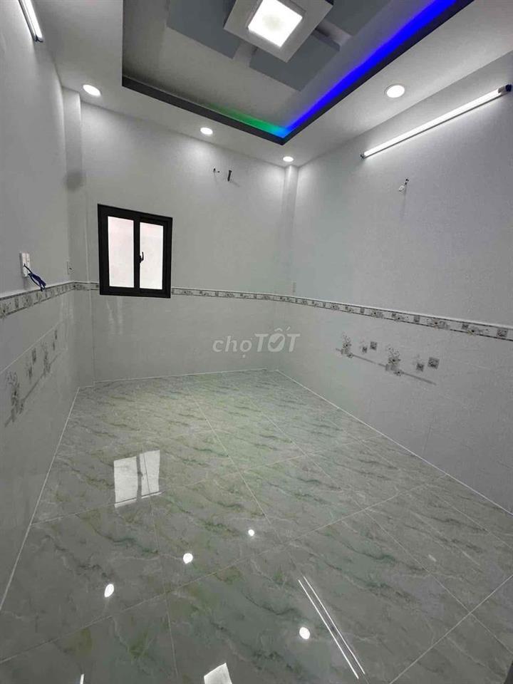 nhà mới xây đường LT5 Q8