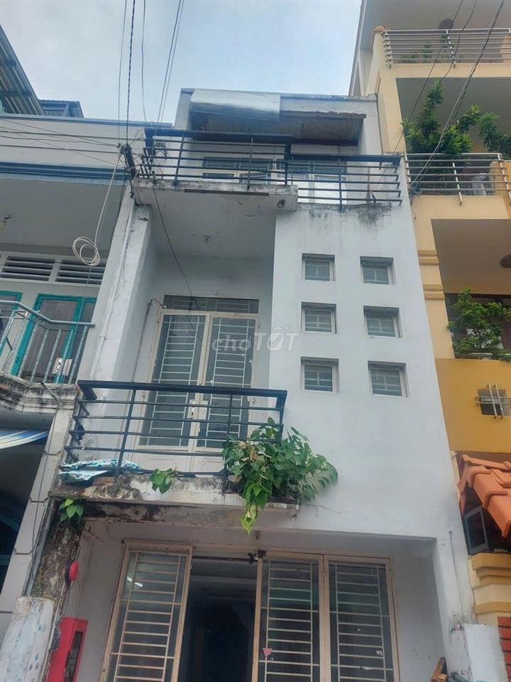 nhà mặt tiền đường số Q8