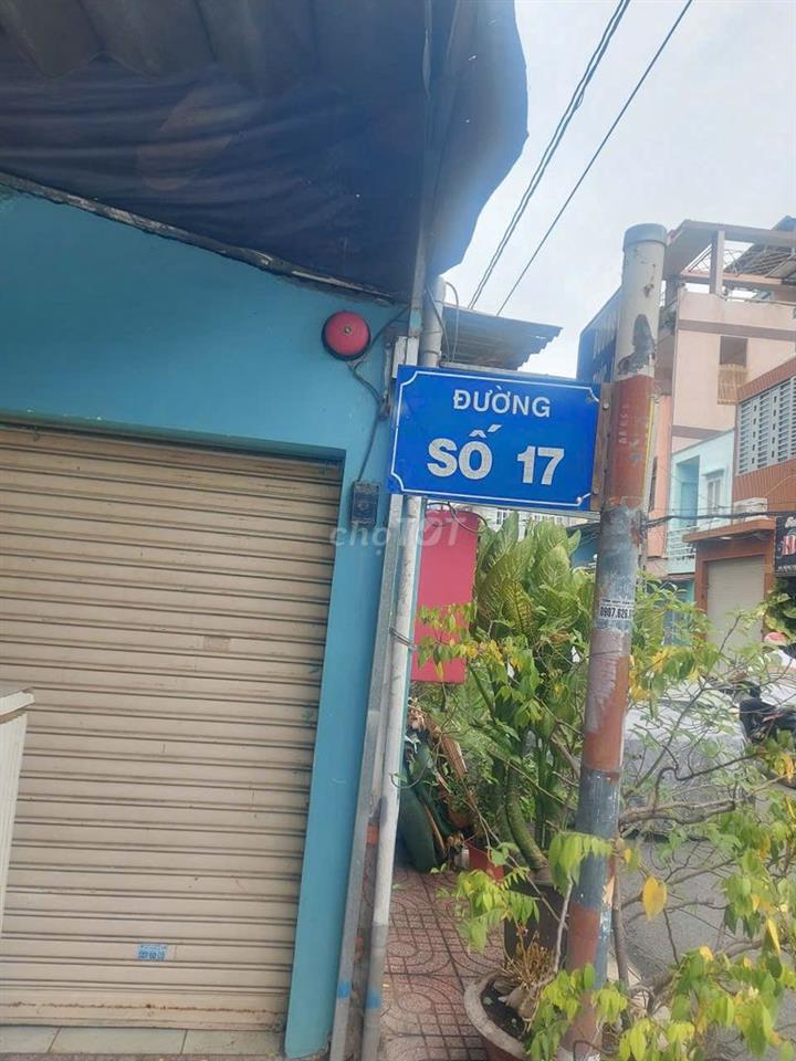 nhà mặt tiền đường số Q8